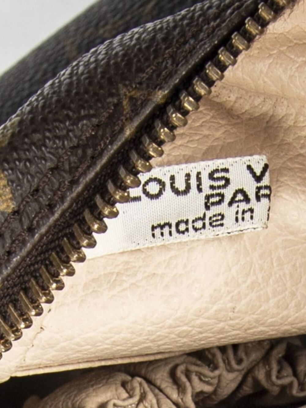 Louis Vuitton Toiletries Pouch Brown Monogram Canvas - Picture 10 of 10